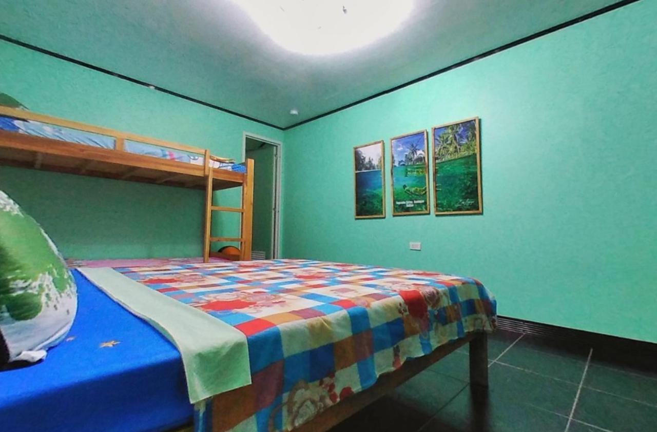 House Of Tamse Laagans ' Inn Badian Extérieur photo